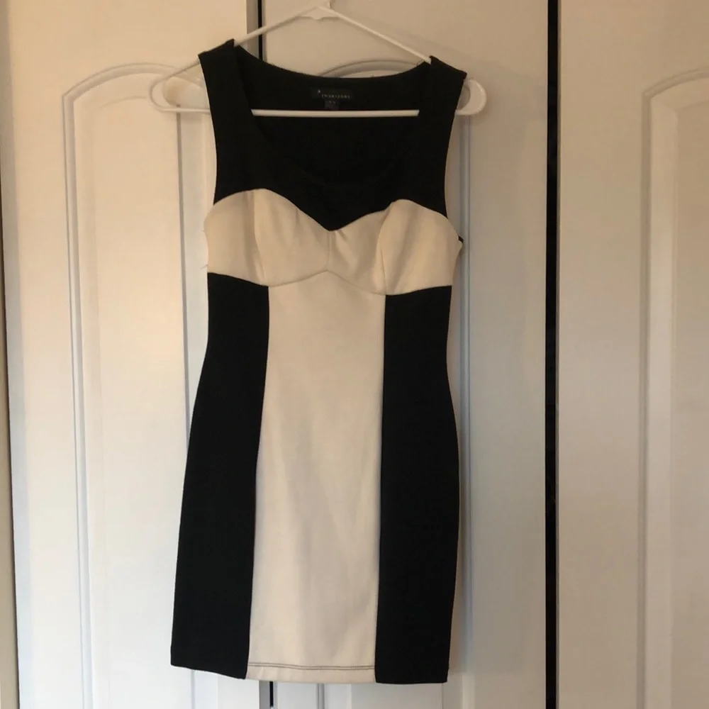 Mini Color Block Dress - Picture 2 of 6
